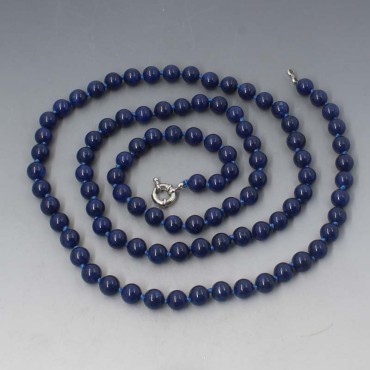 Long blue lapis lazuli beads